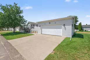13663 Ladyslipper Ln, Cedar Springs, MI 49319 - Photo 2