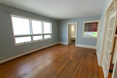 130 College Avenue NE, Grand Rapids, MI 49503 - Photo 6
