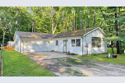 2599 Pleasant Lake Shore Drive, Cadillac, MI 49601 - Photo 1