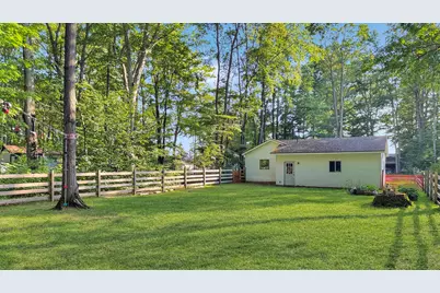 2599 Pleasant Lake Shore Drive, Cadillac, MI 49601 - Photo 2