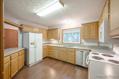 650 Parnell Avenue SE, Lowell, MI 49331 - Photo 10
