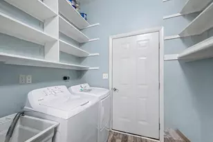 624 Watersedge Dr, Ann Arbor, MI 48105 - Photo 20