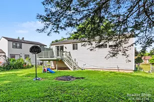 6007 Rockingham Dr, Lansing, MI 48911 - Photo 6