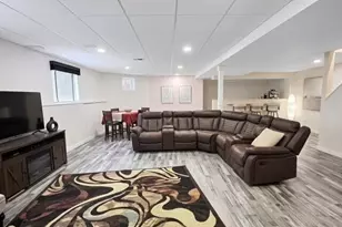 28363 Lady K Ct, Southfield, MI 48034 - Photo 12