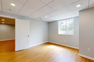 3019 N Spurway Dr, Ann Arbor, MI 48105 - Photo 34