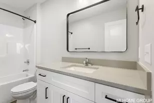 13676 Signature Dr, Holland, MI 49424 - Photo 18