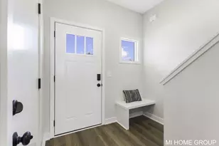 13682 Signature Dr, Holland, MI 49424 - Photo 2