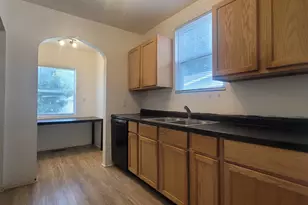 1112 Woodsum St, Jackson, MI 49203 - Photo 8