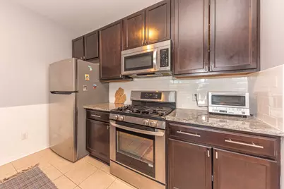 1042 W Summerfield Glen Circle, Ann Arbor, MI 48103 - Photo 6