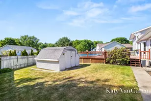6091 Rogue River Meadows Dr NE, Belmont, MI 49306 - Photo 4