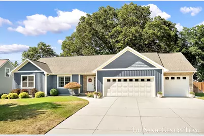15055 Oakland Street, Spring Lake, MI 49456 - Photo 4