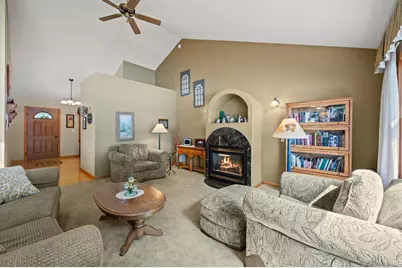 9895 Lakeview Drive, Berrien Springs, MI 49103 - Photo 8
