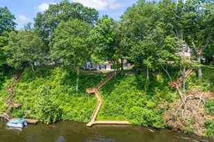 9895 Lakeview Dr, Berrien Springs, MI 49103 - Photo 64