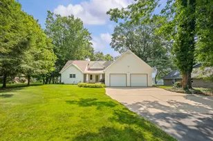 9895 Lakeview Dr, Berrien Springs, MI 49103 - Photo 68