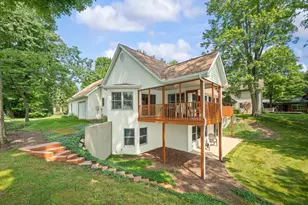 9895 Lakeview Dr, Berrien Springs, MI 49103 - Photo 54
