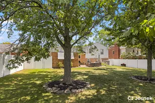 1929 Lotus Ave SE, Grand Rapids, MI 49506 - Photo 30