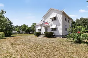 14337 State Rd, Nunica, MI 49448 - Photo 4