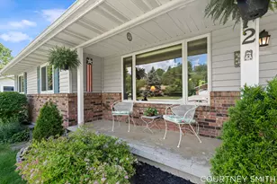 672 Birchwood Ct SE, Lowell, MI 49331 - Photo 2