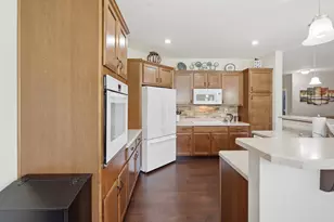 1155 Sonoma Ct, Baroda, MI 49101 - Photo 12