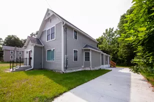 123 W Manchester St, Battle Creek, MI 49037 - Photo 2