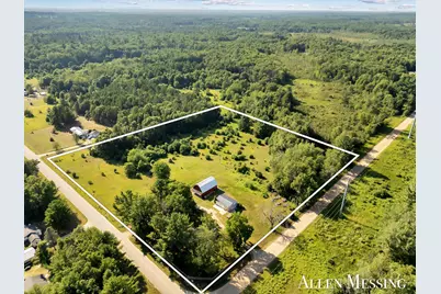 769 S Pine Avenue, White Cloud, MI 49349 - Photo 38