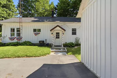 4136 Pier Road, Benton Harbor, MI 49022 - Photo 6