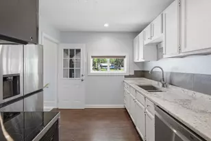 4136 Pier Rd, Benton Harbor, MI 49022 - Photo 10