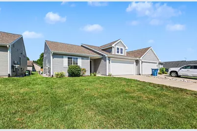1010 W Villas Drive, Vicksburg, MI 49097 - Photo 2
