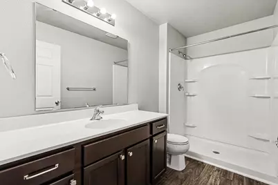 1010 W Villas Drive, Vicksburg, MI 49097 - Photo 14