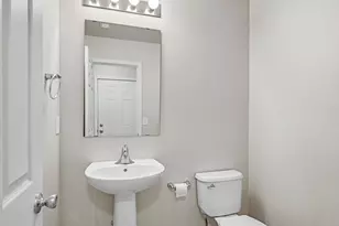 634 E North St, Hastings, MI 49058 - Photo 16