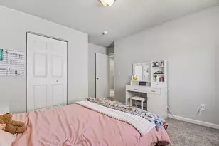 809 Hollyhock Dr, Greenville, MI 48838 - Photo 16