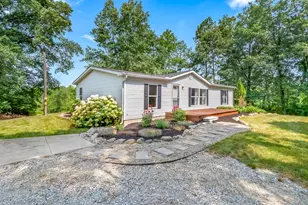 271 E Autumn Ln, Coldwater, MI 49036 - Photo 1