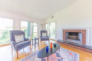 2229 Needham Rd, Ann Arbor, MI 48104 - Photo 14