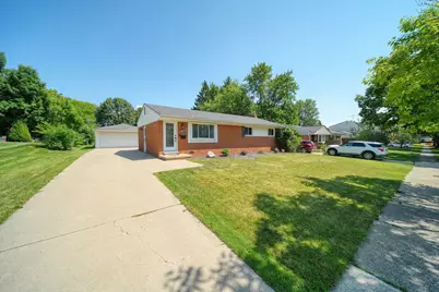 732 Bassett Drive, Saline, MI 48176 - Photo 2