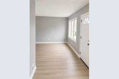 7060 Victory Avenue, Warren, MI 48091 - Photo 6