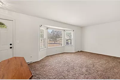1924 Plymouth Terrace SE, Grand Rapids, MI 49506 - Photo 4