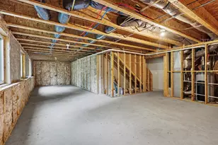 1040 Broken Ridge Dr, Lansing, MI 48917 - Photo 20
