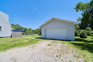 2631 Lakeshore Rd, Manistee, MI 49660 - Photo 40
