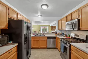 1790 Grand Ct NE, Grand Rapids, MI 49525 - Photo 14