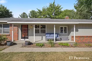 2440 Saratoga Dr NE, Grand Rapids, MI 49525 - Photo 2