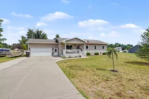 18986 Serenity Dr, Big Rapids, MI 49307 - Photo 2