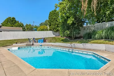 1001 Coventry Drive NW, Grand Rapids, MI 49544 - Photo 20