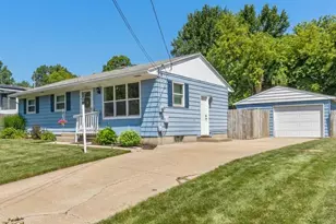 1001 Coventry Dr NW, Grand Rapids, MI 49544 - Photo 1