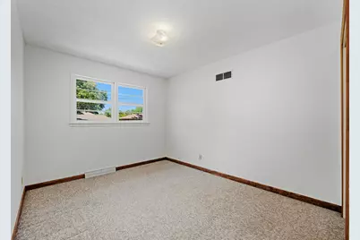 1061 Wedgewood Road, Saint Joseph, MI 49085 - Photo 18