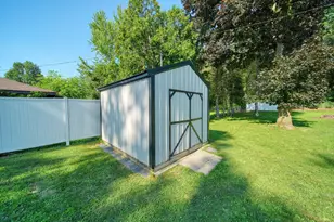 5445 Sharon Dr, Jackson, MI 49203 - Photo 42