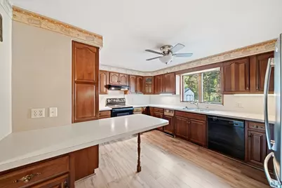 5445 Sharon Drive, Jackson, MI 49203 - Photo 6