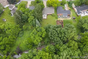 1955 Millbank St SE, Grand Rapids, MI 49508 - Photo 2
