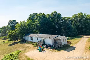 8456 Centerline Rd, Saranac, MI 48881 - Photo 42
