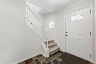 1818 Skyler Dr, Kalamazoo, MI 49008 - Photo 2