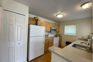 2806 Barclay Wy, Ann Arbor, MI 48105 - Photo 4